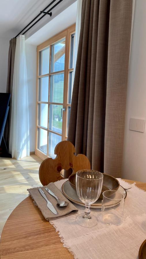 Surrounded By Green - Luxury Chalet At The Foot Of The Dolomites Apartamento La Villa  Exterior foto